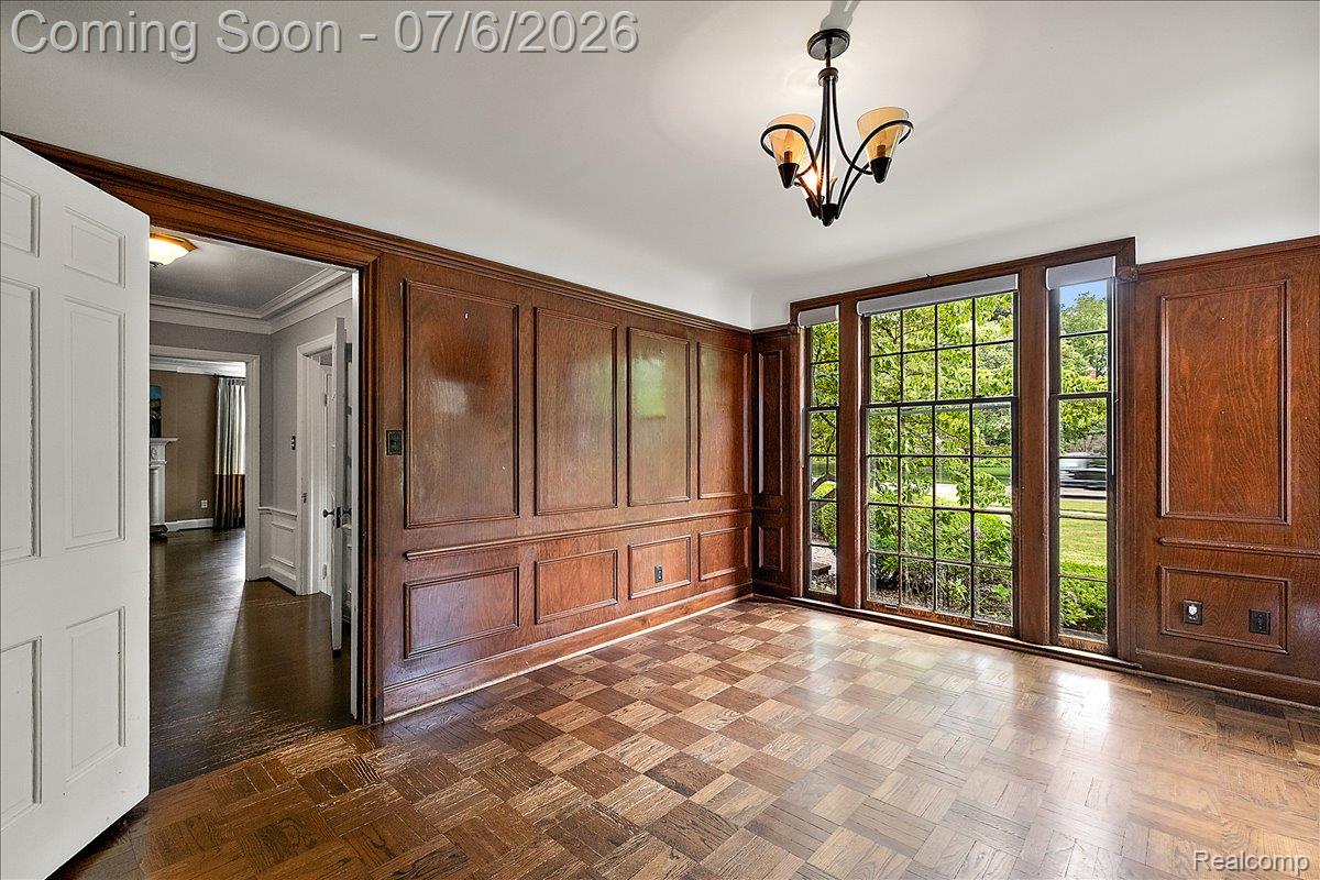 1051 Devonshire Road Grosse Pointe, MI 48230 - Photo 25 of 98 043-1051 Devonshire-42.jpg