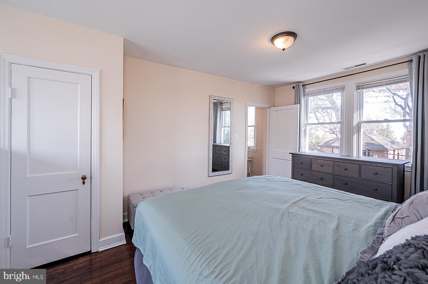 101 Westowne Road Baltimore, MD 21229 - Photo 14 of 31 Primary Bedroom