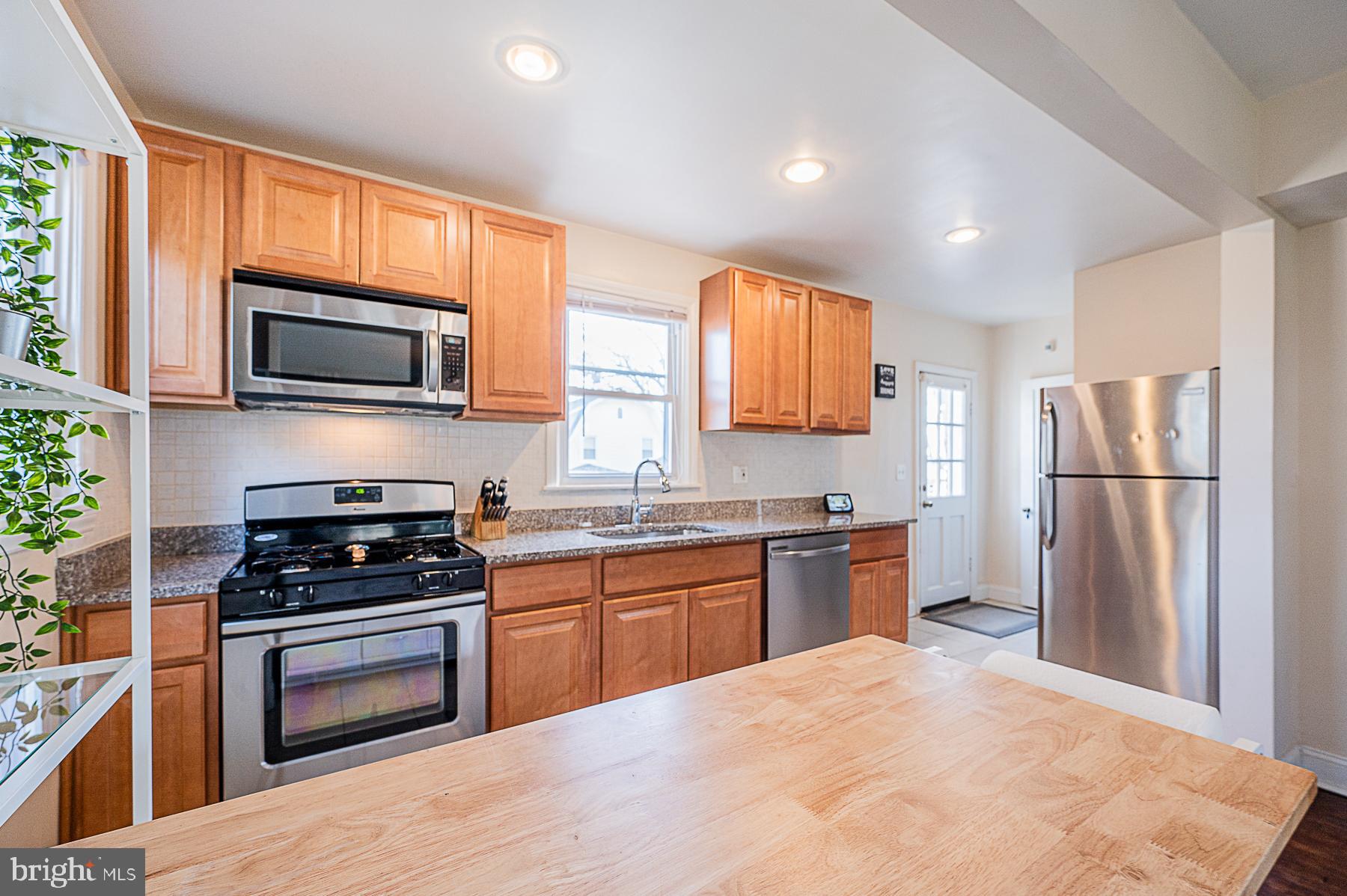 101 Westowne Road Baltimore, MD 21229 - Photo 9 of 31 Kitchen