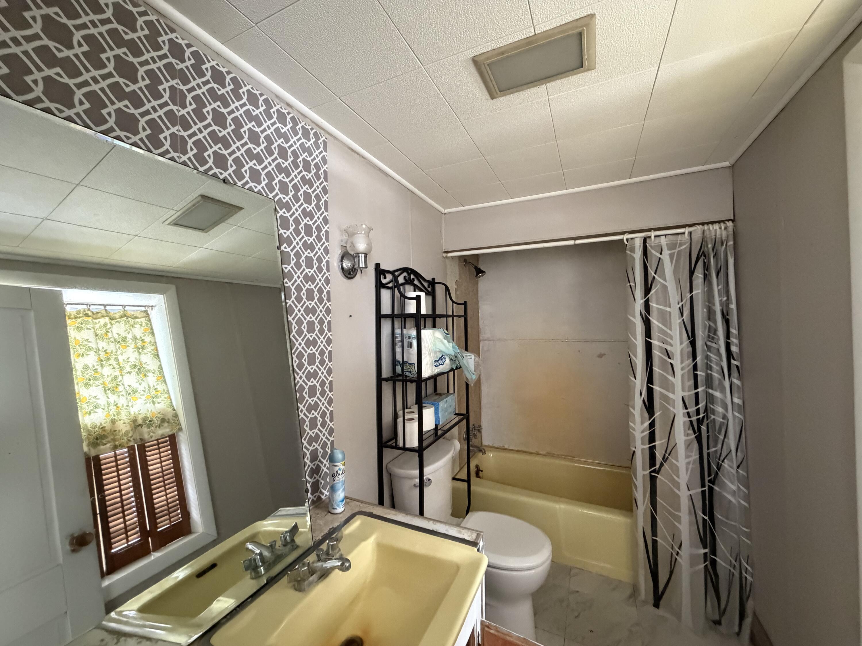 1779 River Road Clinton, ME 04927 - Photo 7 of 41 IMG_5251