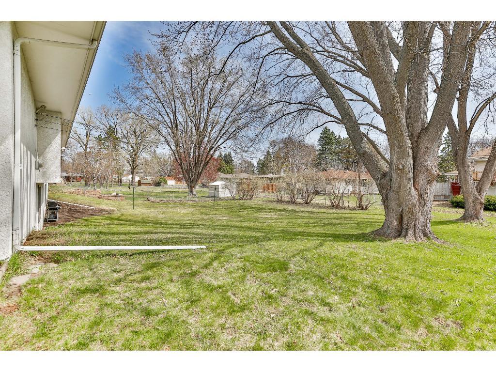 675 Hanley Road Golden Valley, MN 55426 - Photo 5 of 22