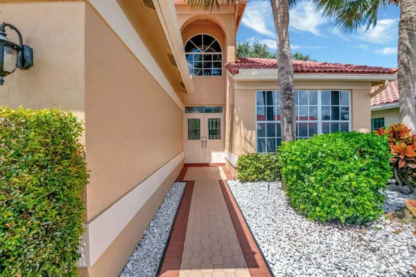 $899,000 | 13599 Breton Lane, Delray Beach, FL 33446