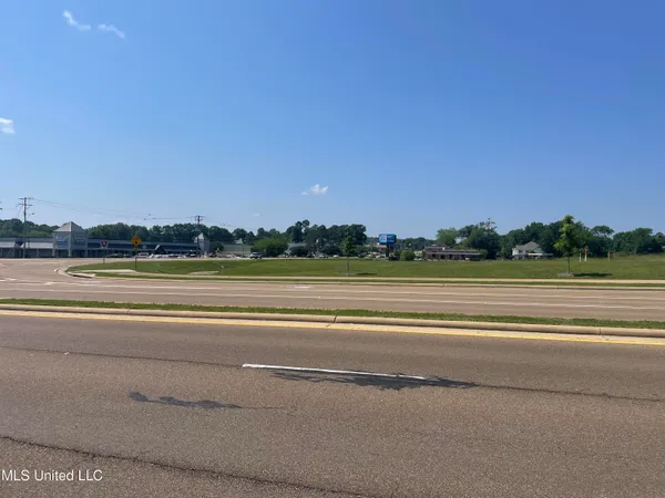 $7,220,070 | 51 Highway Ridgeland Ms 39157, Ridgeland, MS 39157