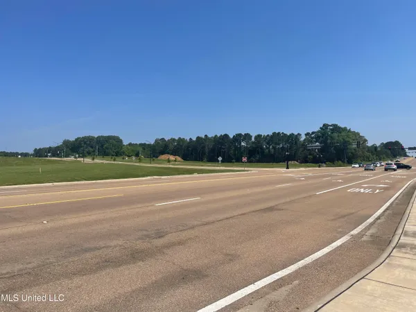 $7,220,070 | 51 Highway Ridgeland Ms 39157, Ridgeland, MS 39157