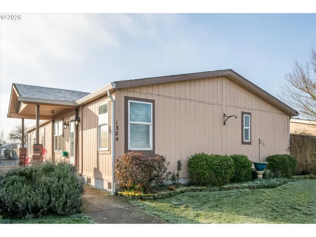 $364,000 | 1384 David Avenue, Eugene, OR 97404