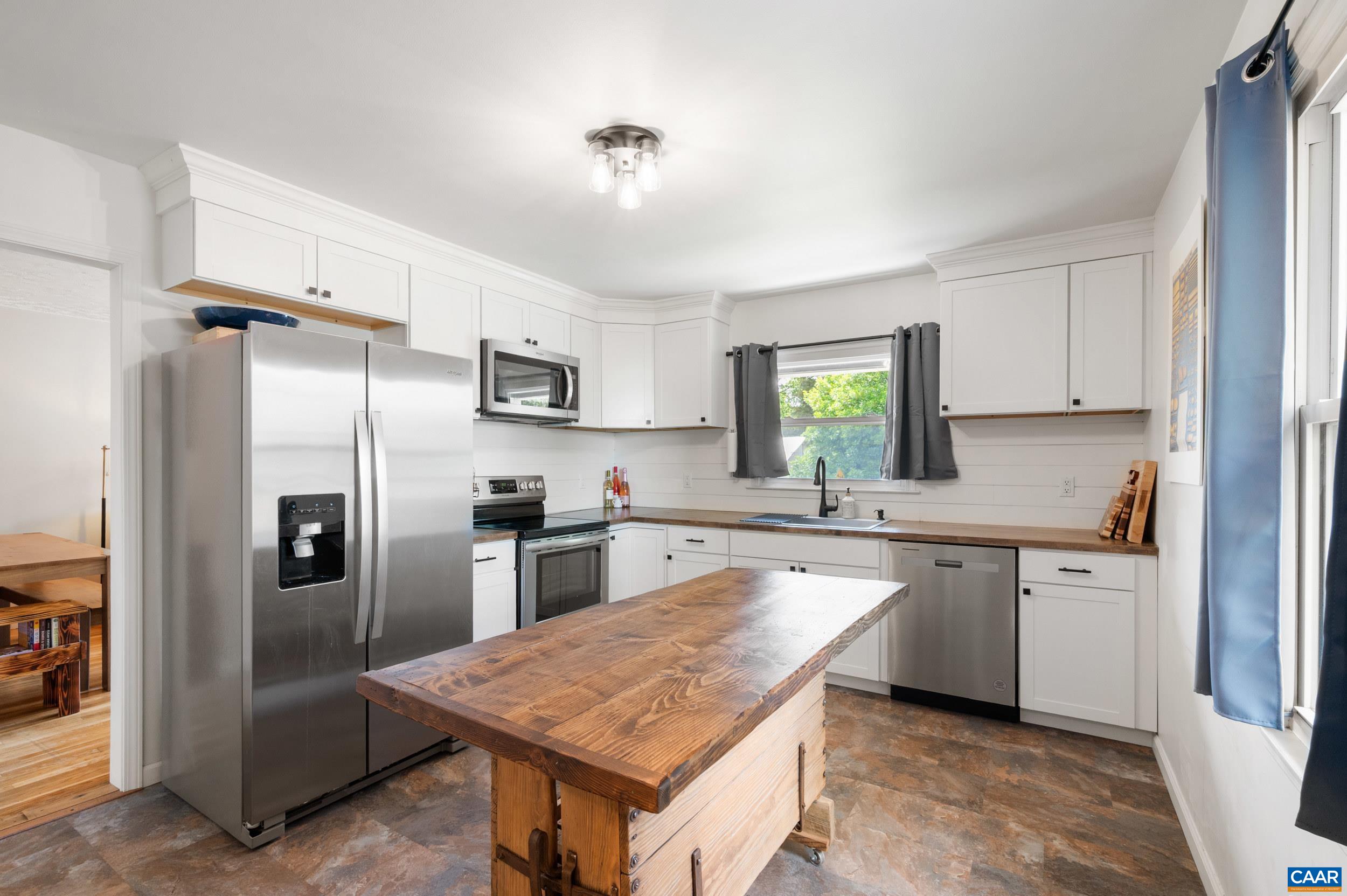 105 Hartmans Mill Road, Unit A Charlottesville, VA 22902 - Photo 7 of 19