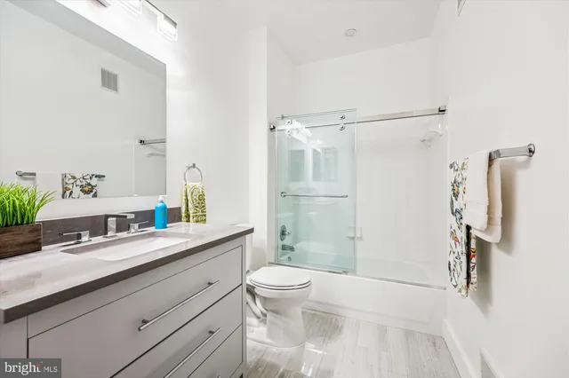 $495,000 | 110 Chevy Chase Street, Unit 205, Gaithersburg, MD 20878