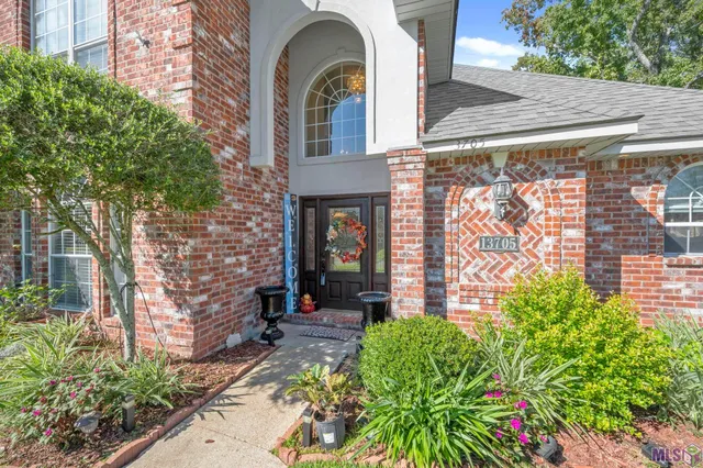 $322,500 | 13705 Ector Drive, Baker, LA 70714