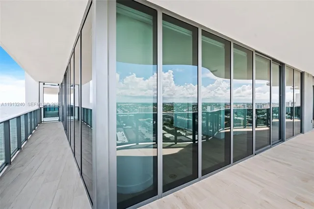 $3,599,000 | 900 North Ocean Boulevard, Unit 1606, Pompano Beach, FL 33062