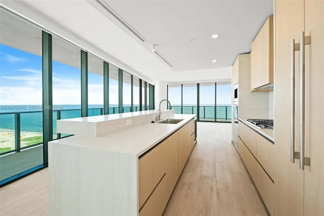 $3,599,000 | 900 North Ocean Boulevard, Unit 1606, Pompano Beach, FL 33062