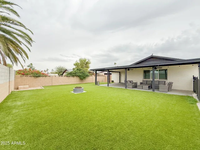 $2,795 | 1917 West Topeka Drive, Phoenix, AZ 85027