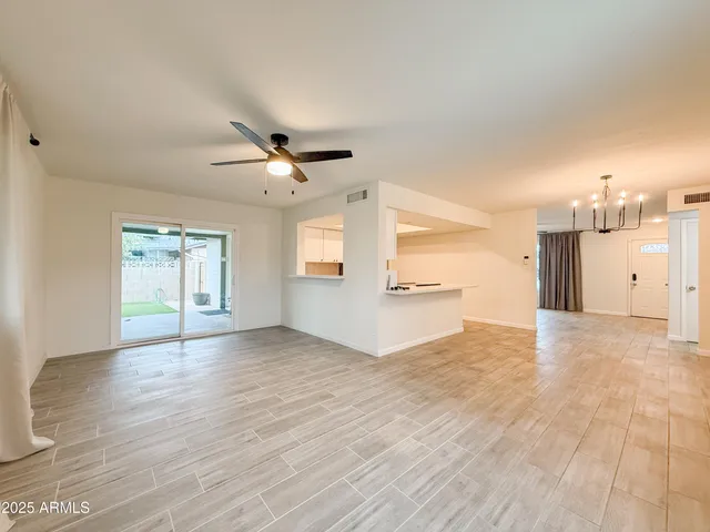 $2,795 | 1917 West Topeka Drive, Phoenix, AZ 85027