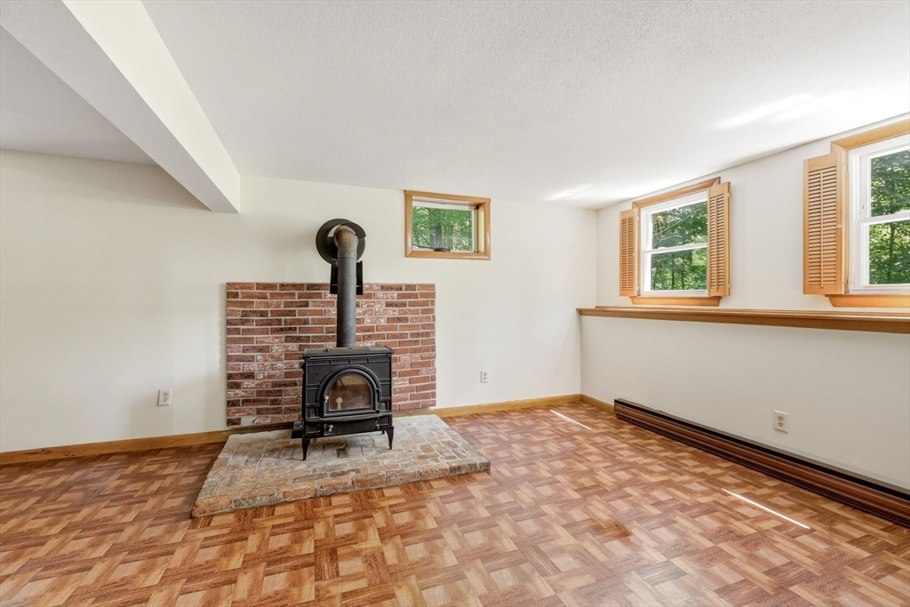 418 State Street Amherst, MA 01002 - Photo 31 of 39