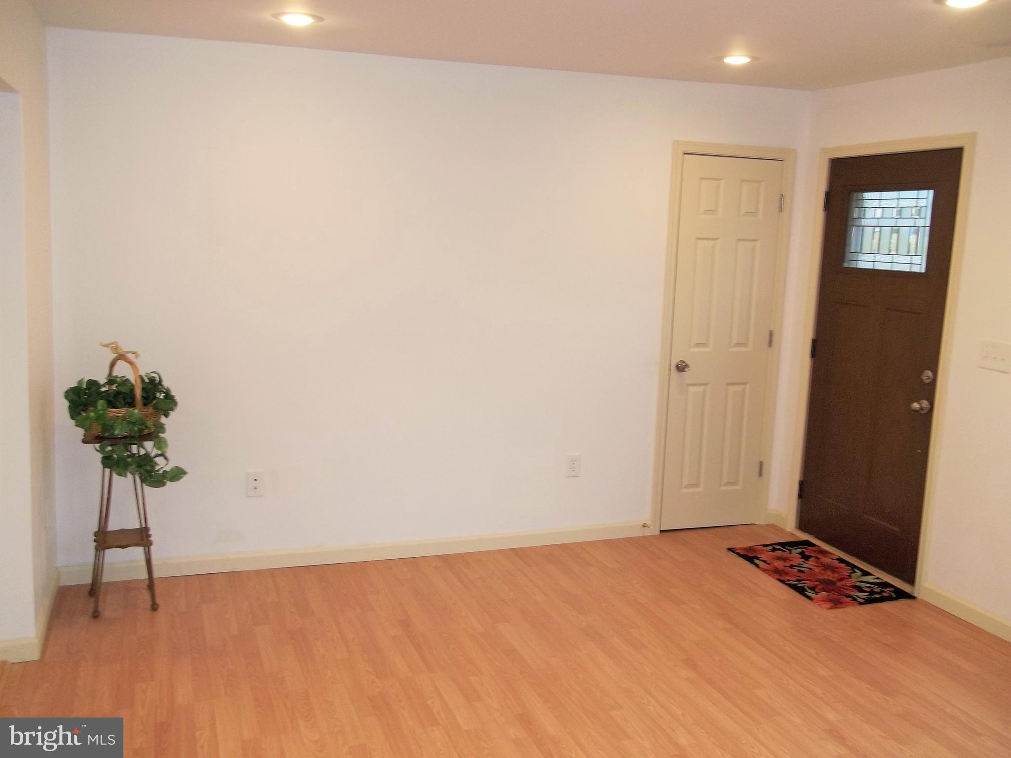 202 Spesutia Road Aberdeen, MD 21001 - Photo 20 of 24 Living Room