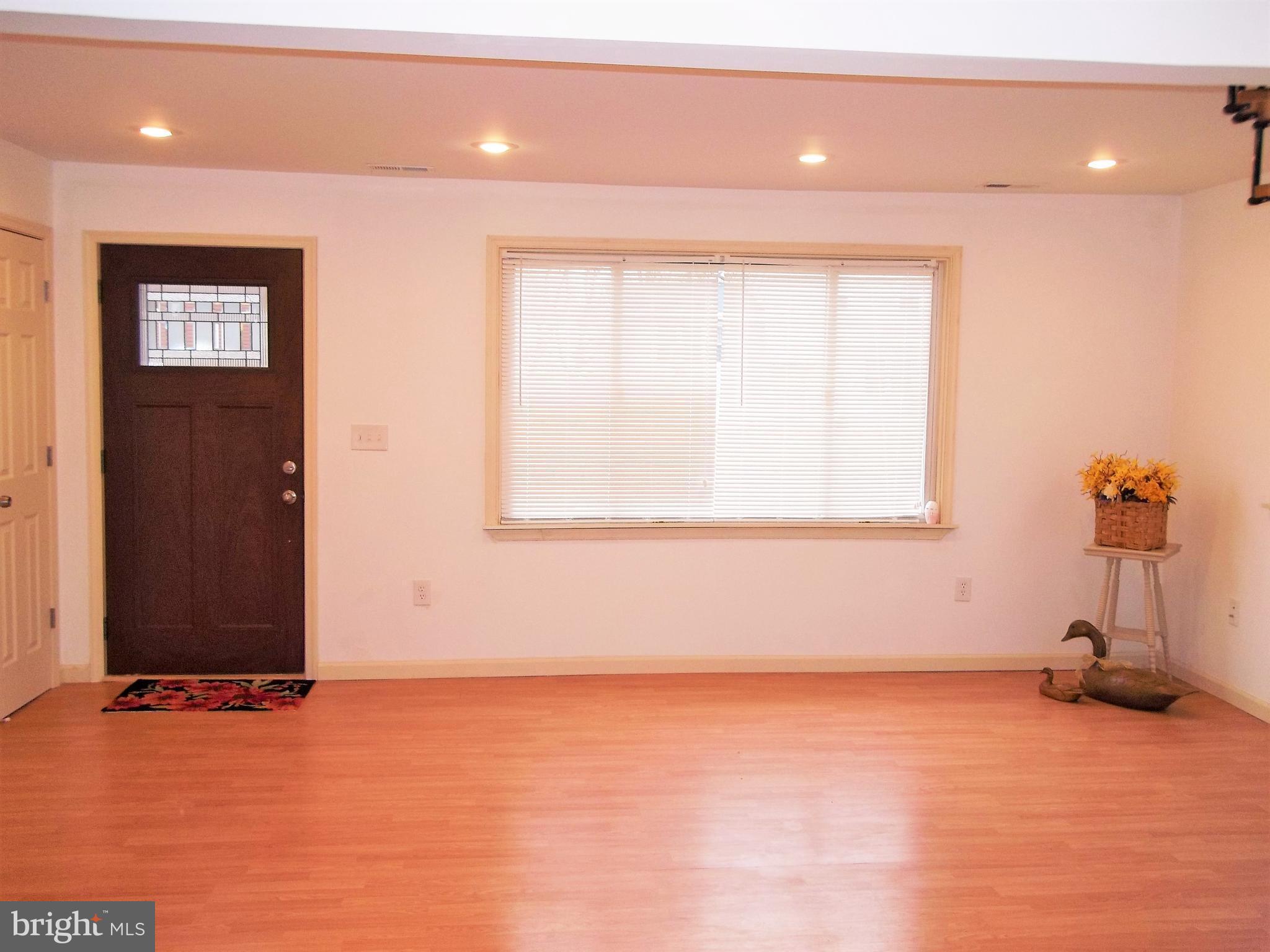 202 Spesutia Road Aberdeen, MD 21001 - Photo 3 of 24 Living Room with Recessed Lights