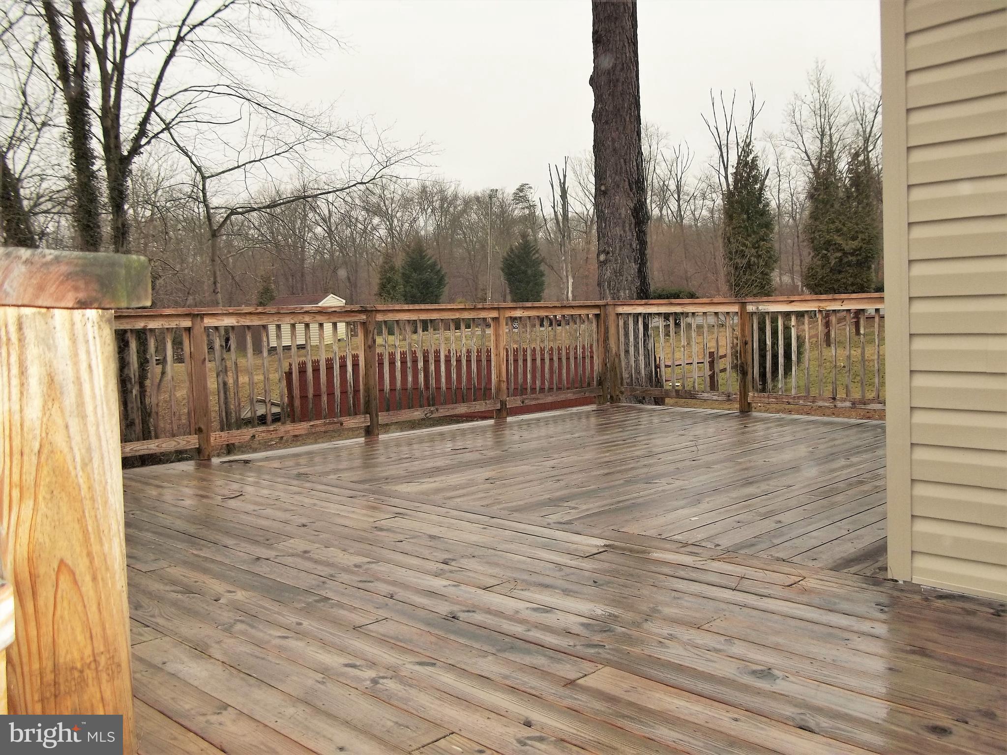 202 Spesutia Road Aberdeen, MD 21001 - Photo 22 of 24 Large Sun Deck