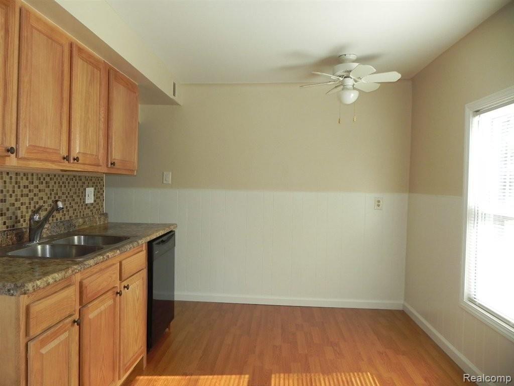 5937 Inkster Road Garden City, MI 48135 - Photo 15 of 18 DSCN1647.JPG