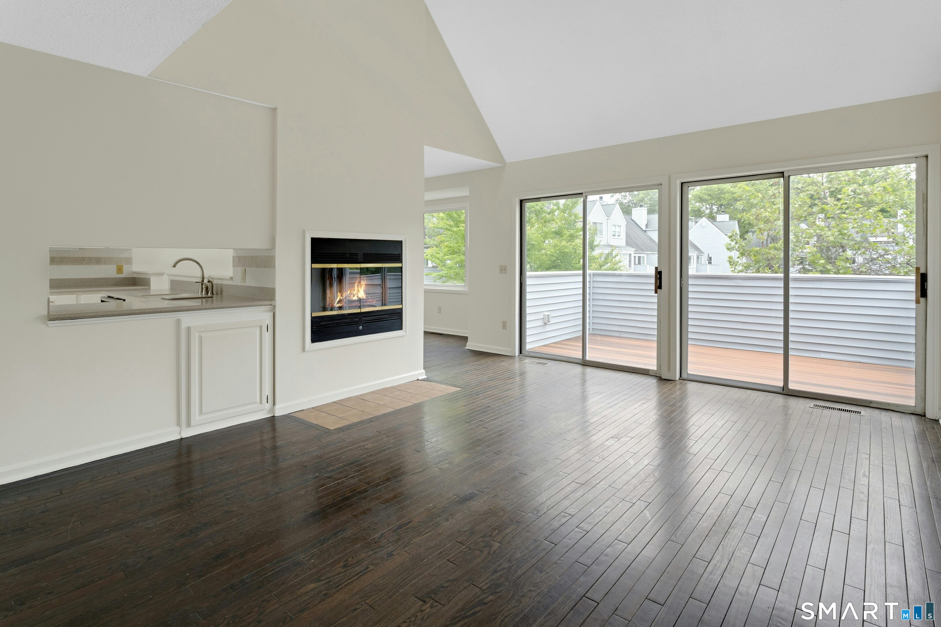 70 Wilton Crest Road, Unit 70 Wilton, CT 06897 - Photo 4 of 34