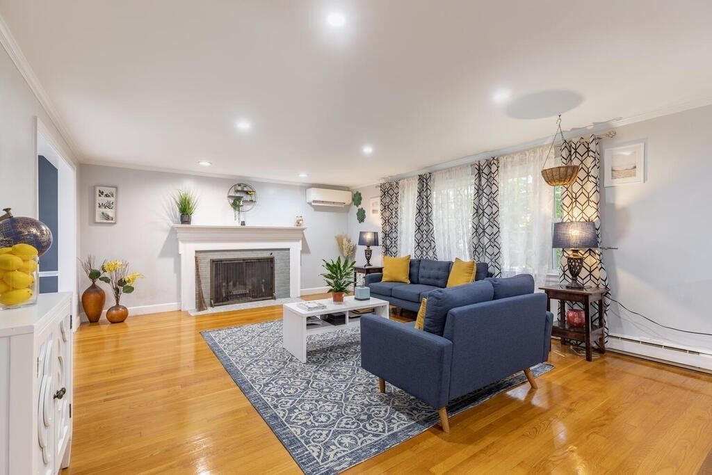 335 Springs Road Bedford, MA 01730 - Photo 6 of 31 Gallery Image 6
