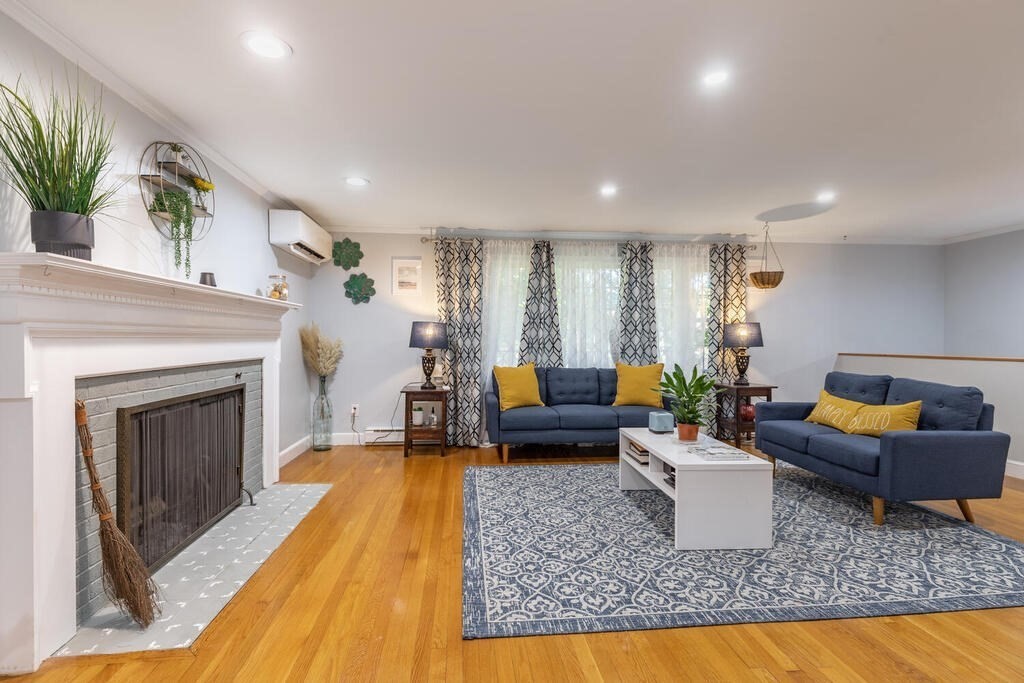 335 Springs Road Bedford, MA 01730 - Photo 8 of 31 Gallery Image 8