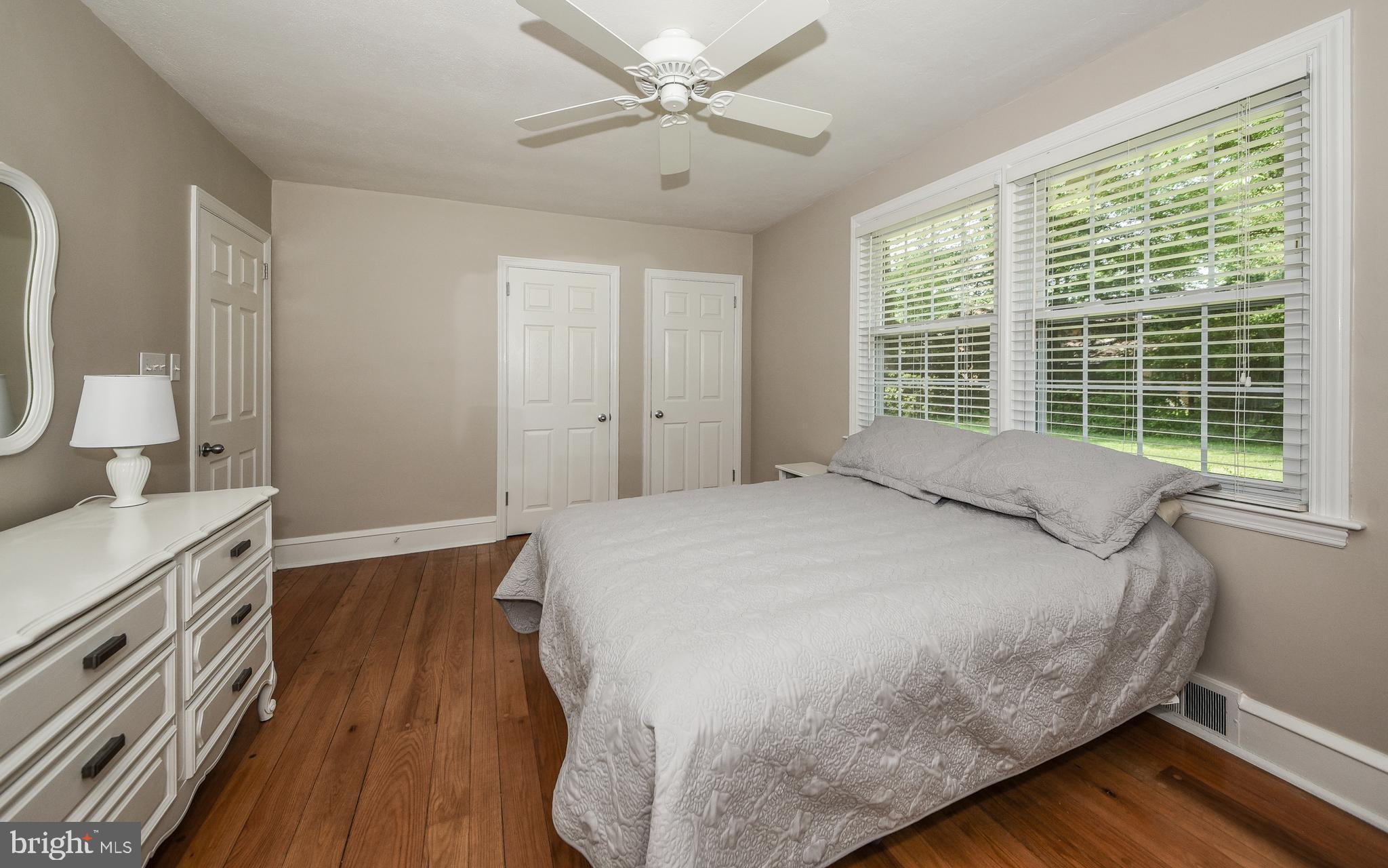 34 Mountainview Road Ewing, NJ 08628 - Photo 15 of 35