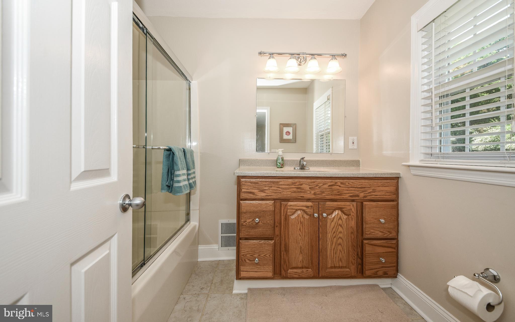 34 Mountainview Road Ewing, NJ 08628 - Photo 19 of 35