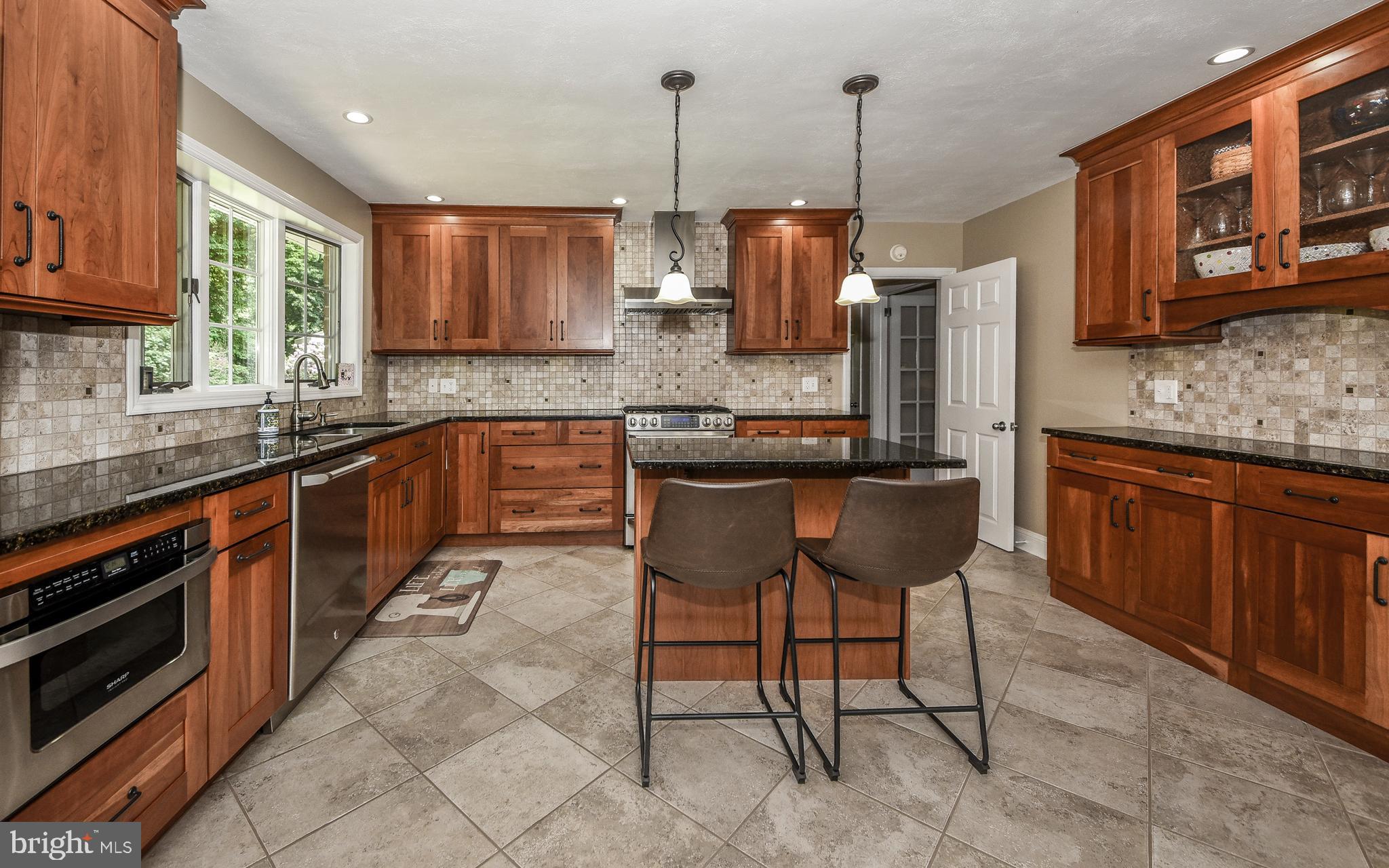 34 Mountainview Road Ewing, NJ 08628 - Photo 5 of 35