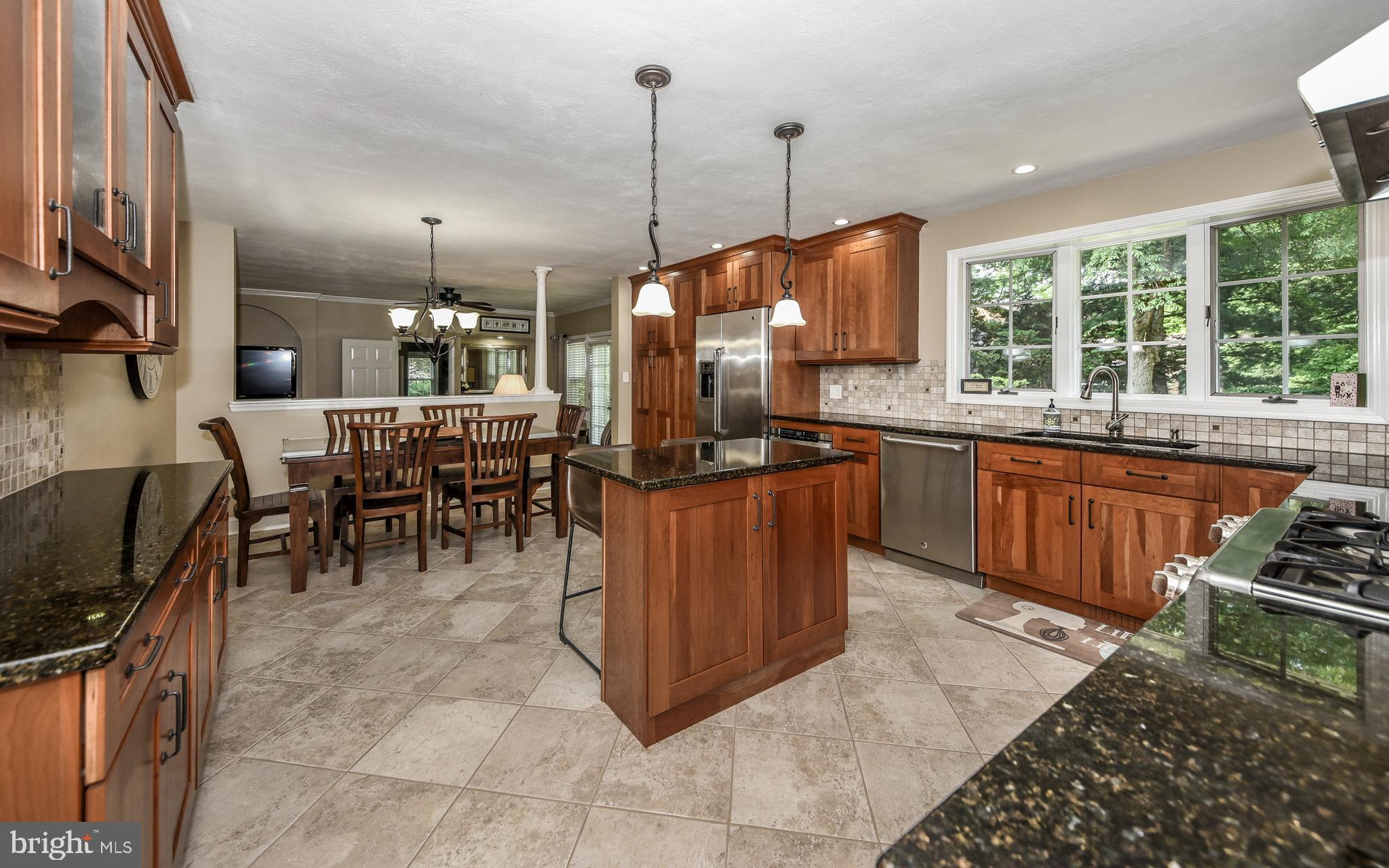 34 Mountainview Road Ewing, NJ 08628 - Photo 9 of 35