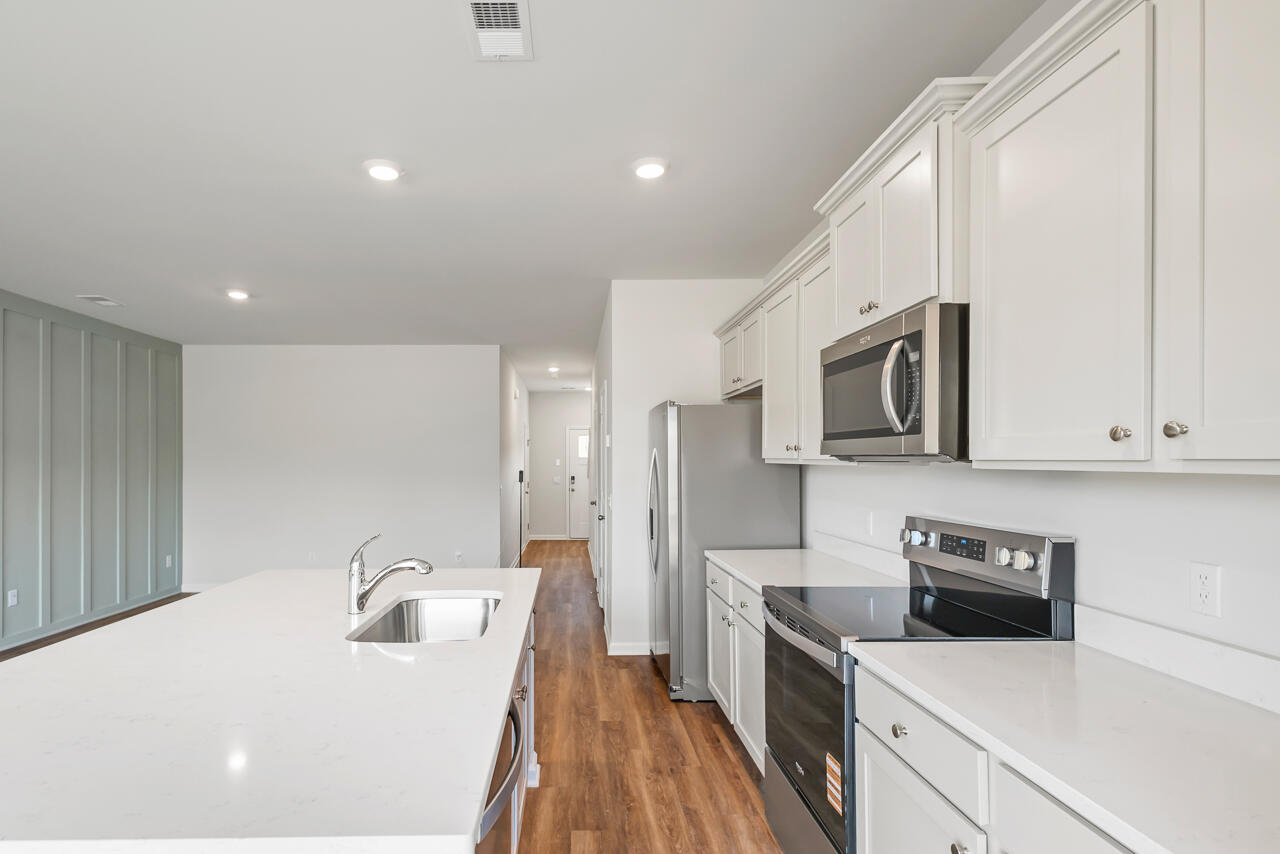 120 Cypress Hollow Road Dorchester, SC 29437 - Photo 7 of 28 103 Cypress Hallow Interior_5