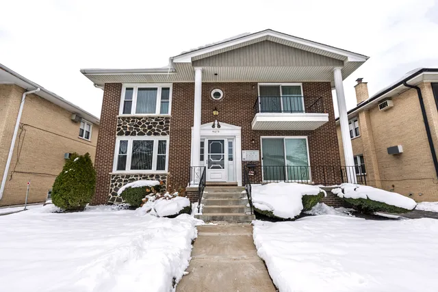 $1,695 | 4613 Grove Avenue, Unit 2N, Brookfield, IL 60513