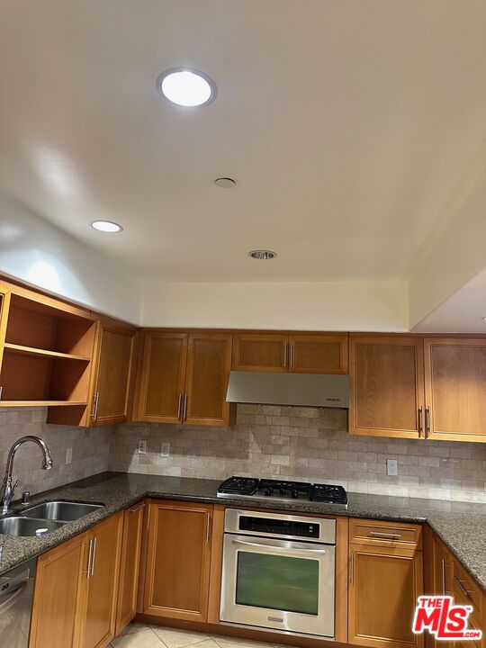 8238 West Manchester Avenue, Unit 103 Playa del Rey, CA 90293 - Photo 23 of 46