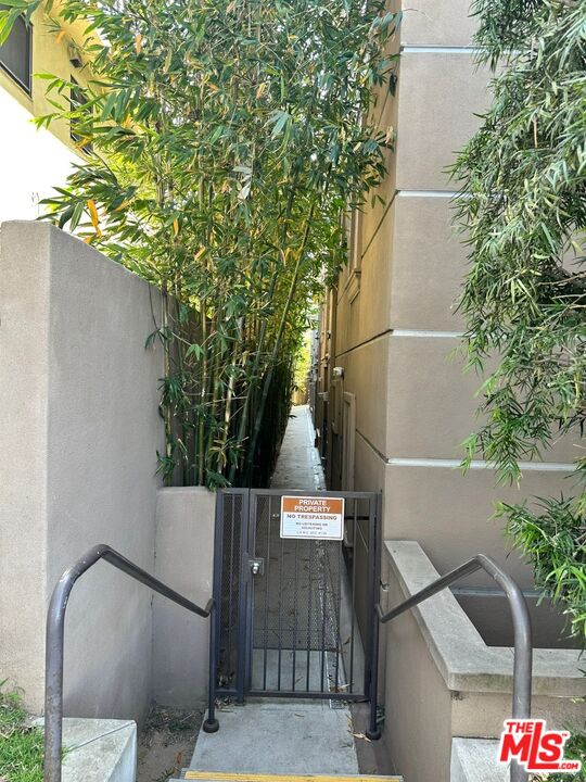 8238 West Manchester Avenue, Unit 103 Playa del Rey, CA 90293 - Photo 5 of 46