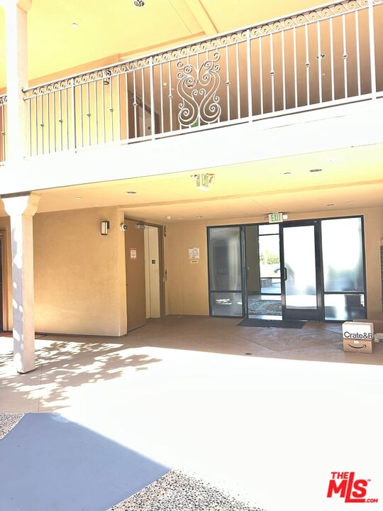 8238 West Manchester Avenue, Unit 103 Playa del Rey, CA 90293 - Photo 8 of 46