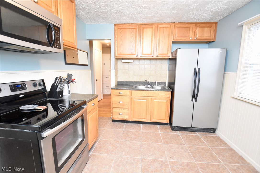 3041 15th Street Northwest Canton, OH 44708 - Photo 10 of 27