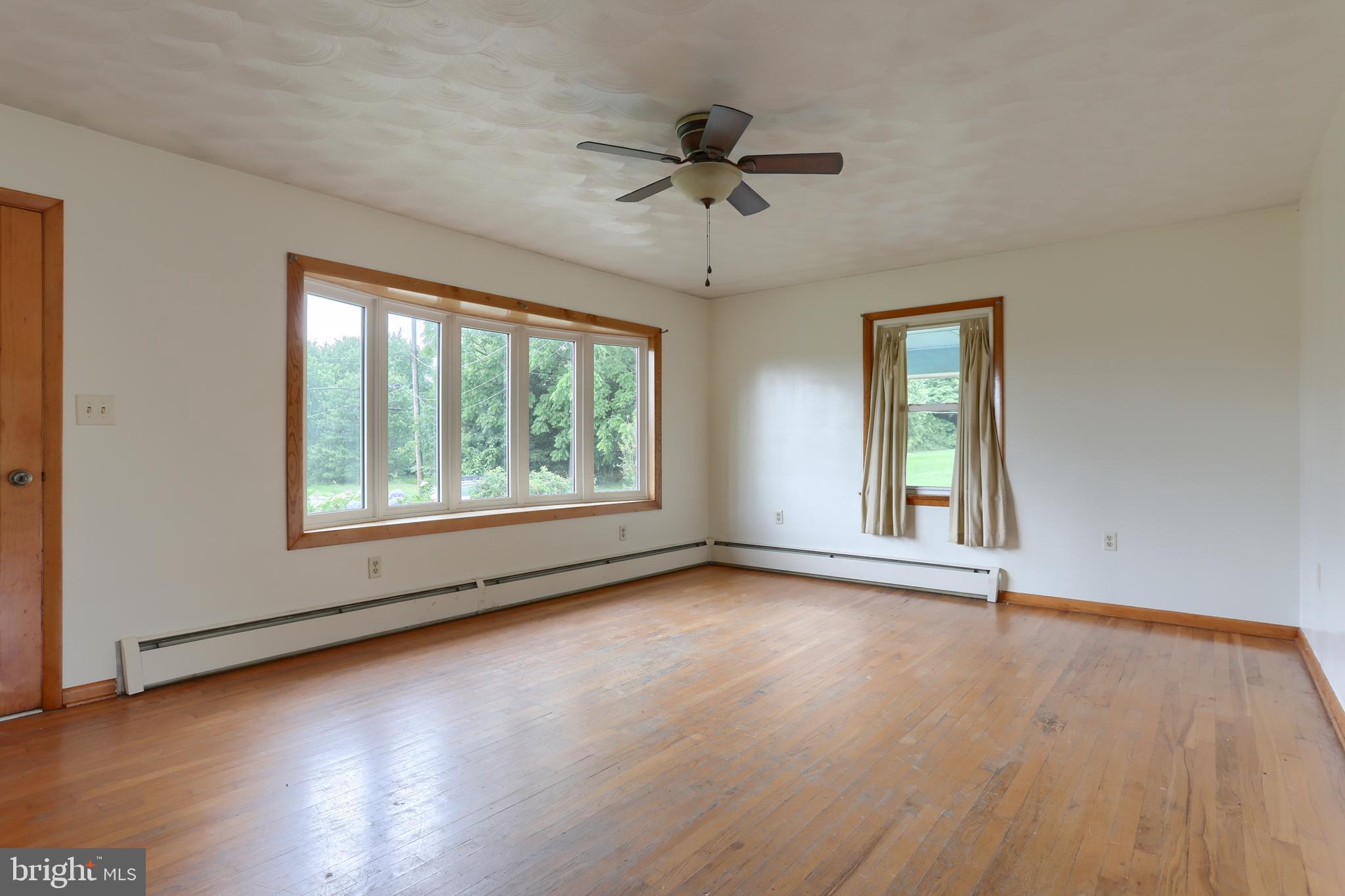 4118 Roush Road Elizabethtown, PA 17022 - Photo 12 of 30 Gallery Image 12