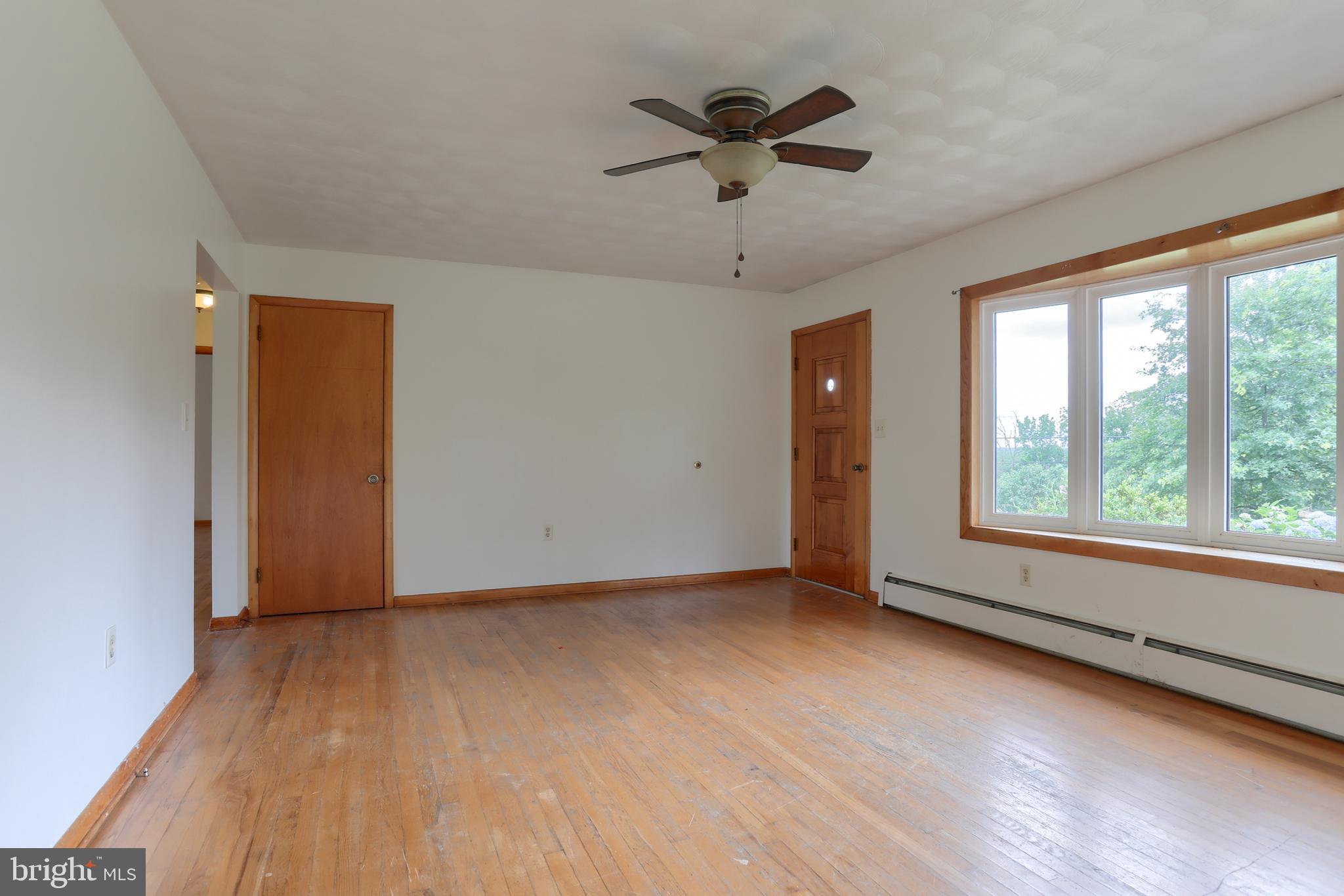 4118 Roush Road Elizabethtown, PA 17022 - Photo 14 of 30 Gallery Image 14
