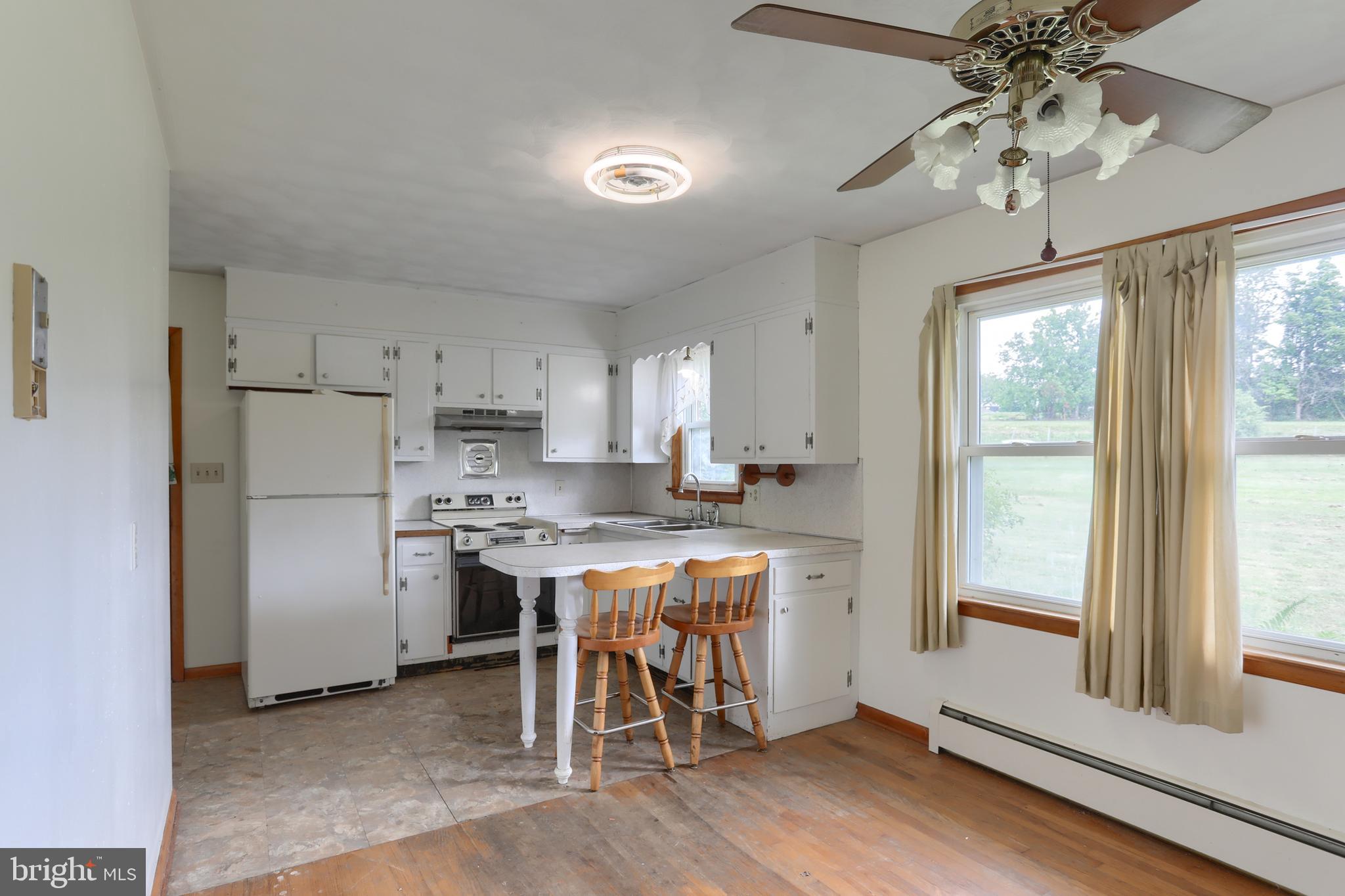4118 Roush Road Elizabethtown, PA 17022 - Photo 15 of 30 Gallery Image 15