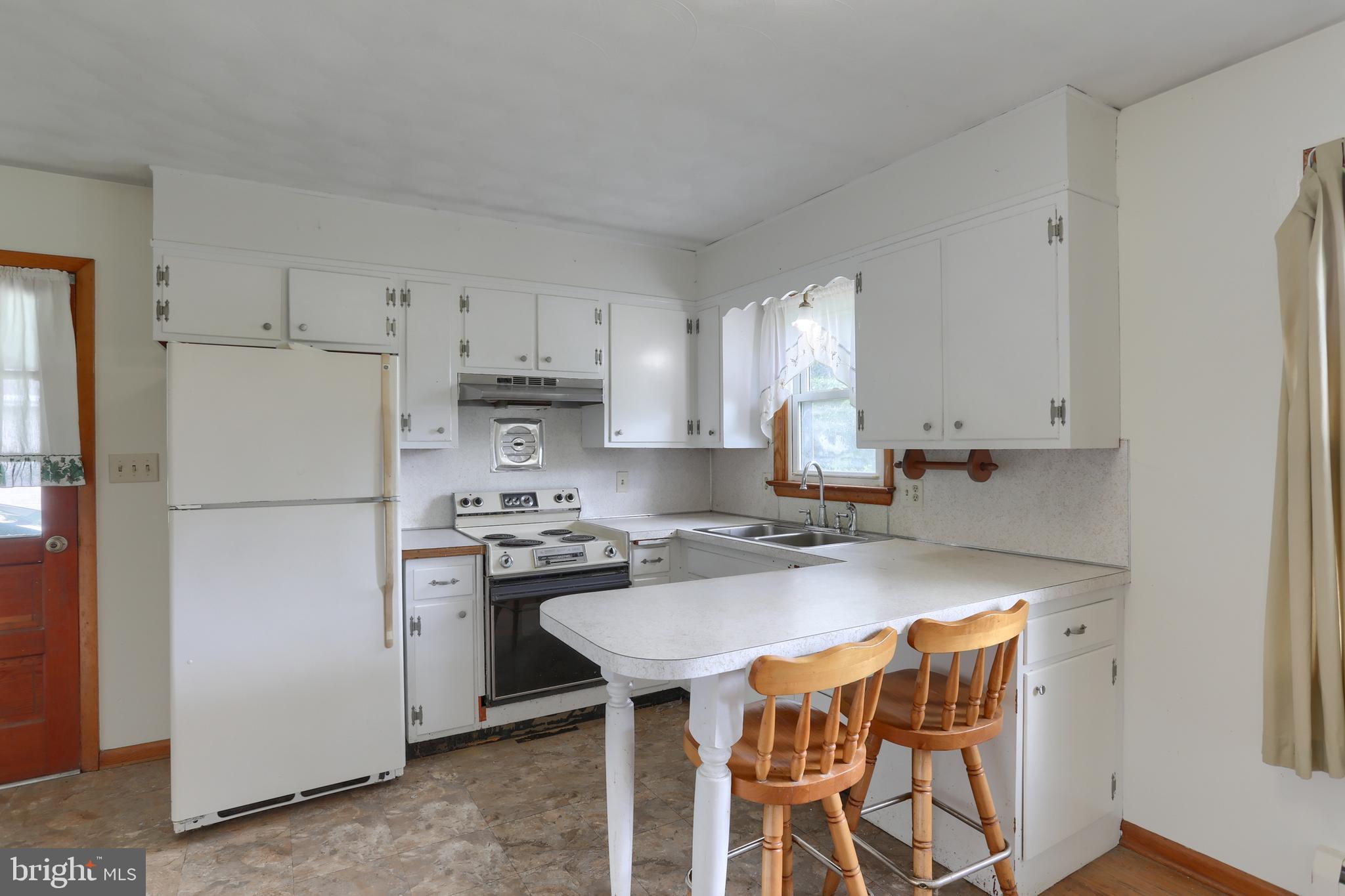 4118 Roush Road Elizabethtown, PA 17022 - Photo 16 of 30 Gallery Image 16