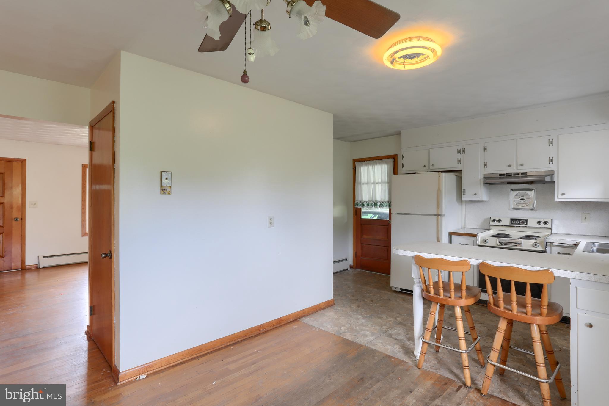 4118 Roush Road Elizabethtown, PA 17022 - Photo 17 of 30 Gallery Image 17