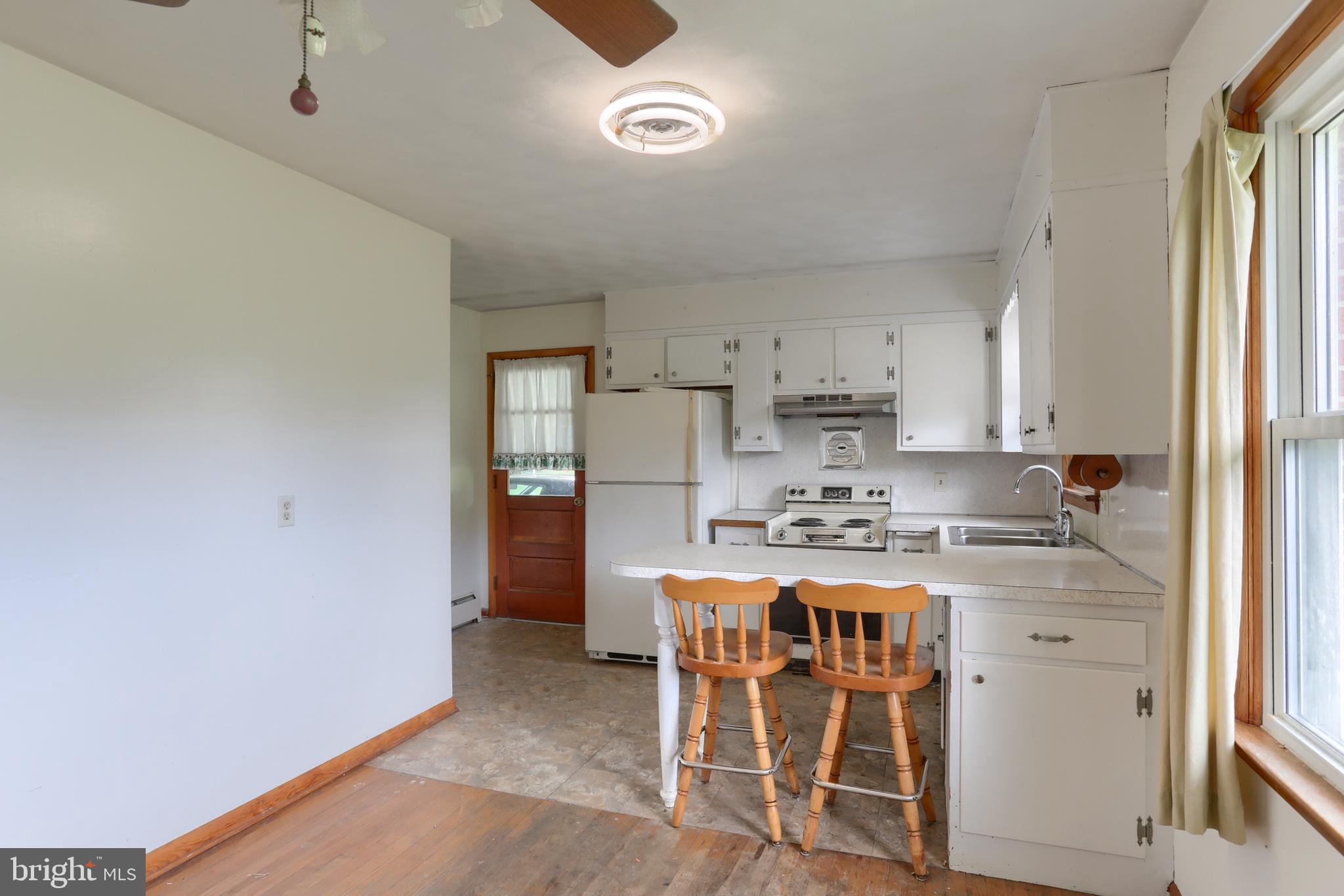 4118 Roush Road Elizabethtown, PA 17022 - Photo 18 of 30 Gallery Image 18