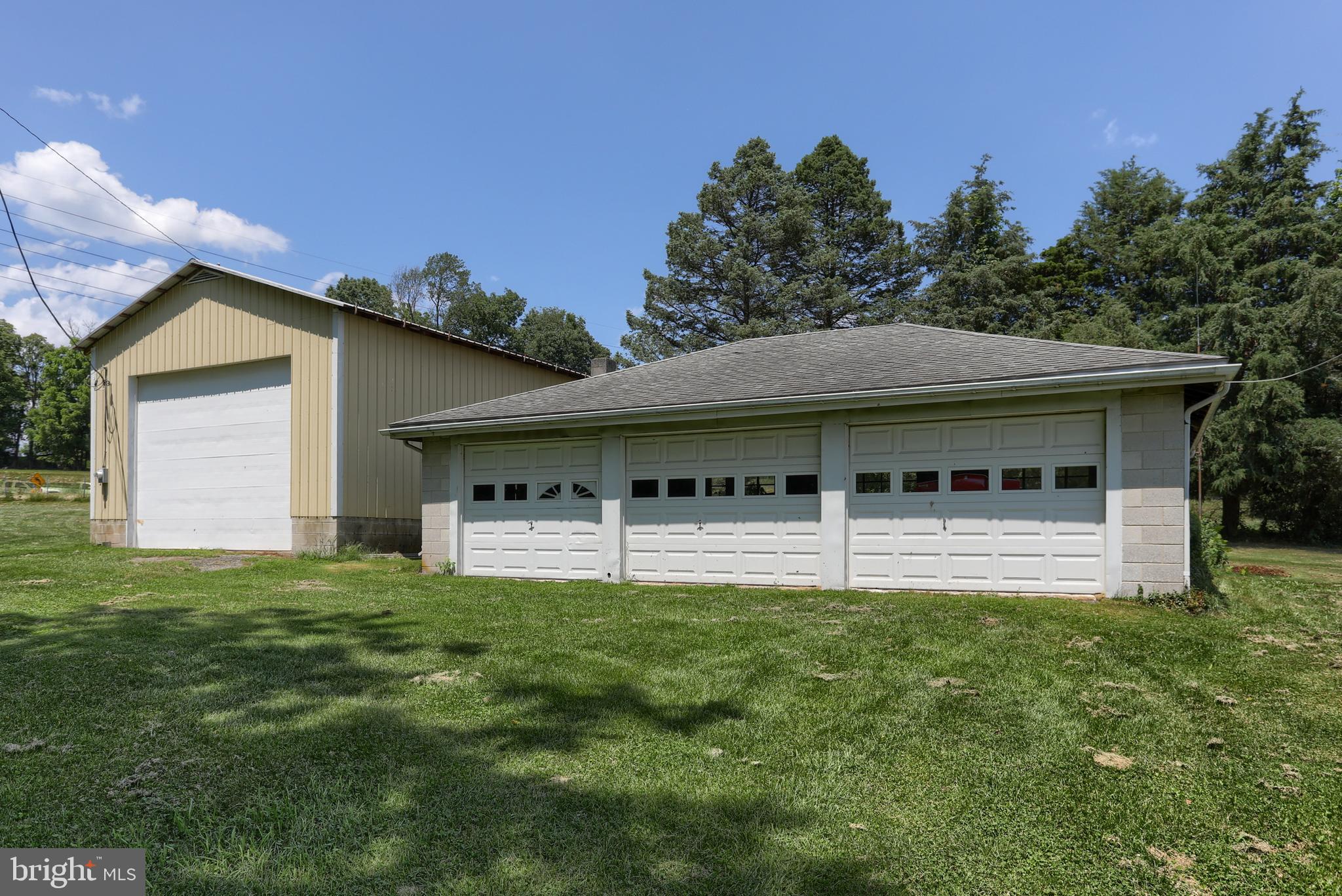 4118 Roush Road Elizabethtown, PA 17022 - Photo 4 of 30 Gallery Image 4
