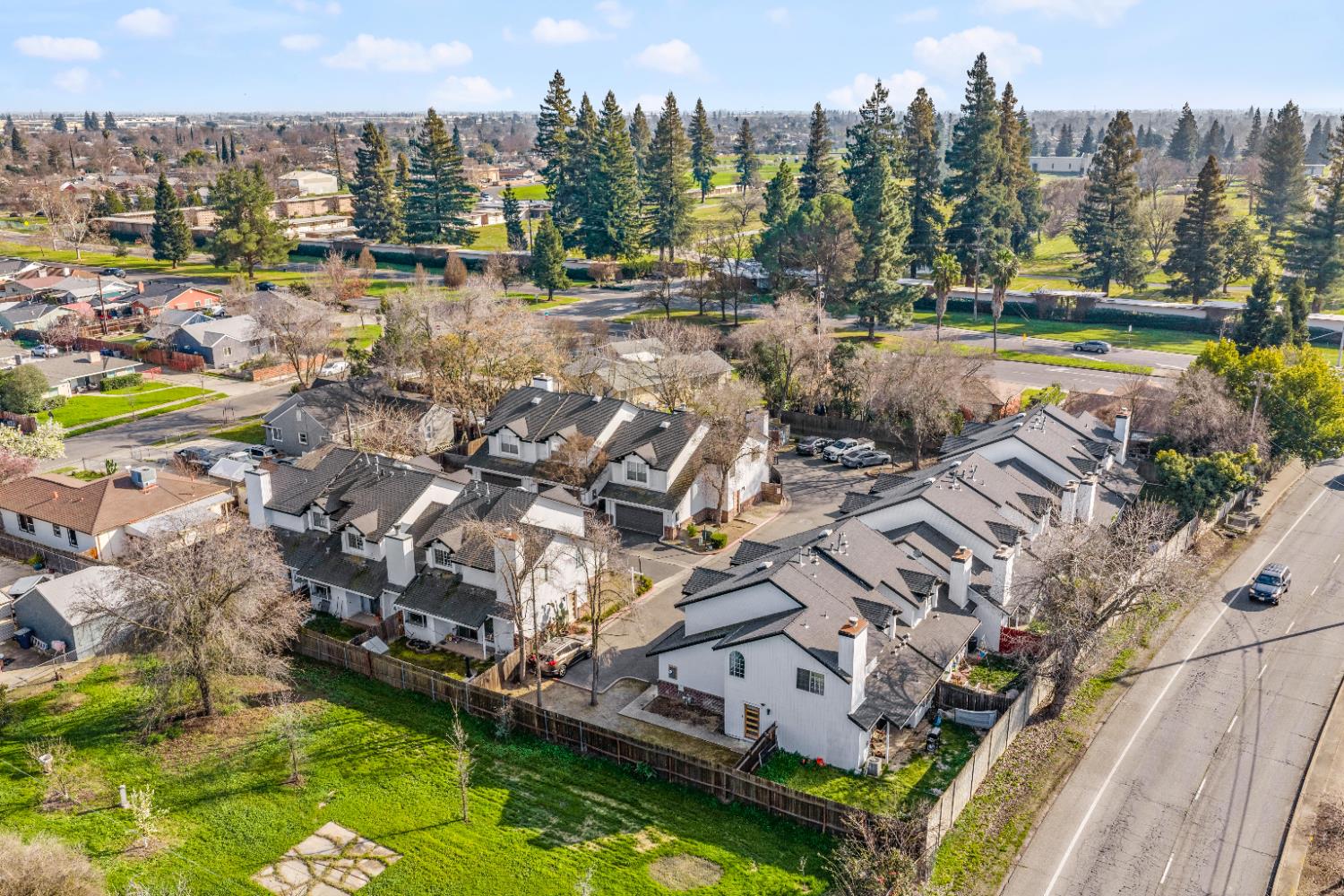 4752 67th Street Sacramento, CA 95820 - Photo 26 of 31
