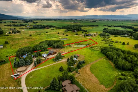 $2,390,000 | 1905 Beaver Drive, Alta, WY 83414