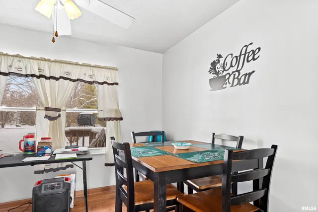 $180,000 | 9603 West Littlefield Drive, Mapleton, IL 61547