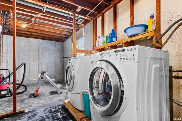 $180,000 | 9603 West Littlefield Drive, Mapleton, IL 61547