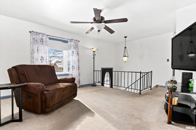 $180,000 | 9603 West Littlefield Drive, Mapleton, IL 61547