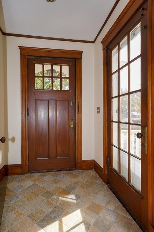 53 Pine Ridge Road Arlington, MA 02476 - Photo 3 of 37