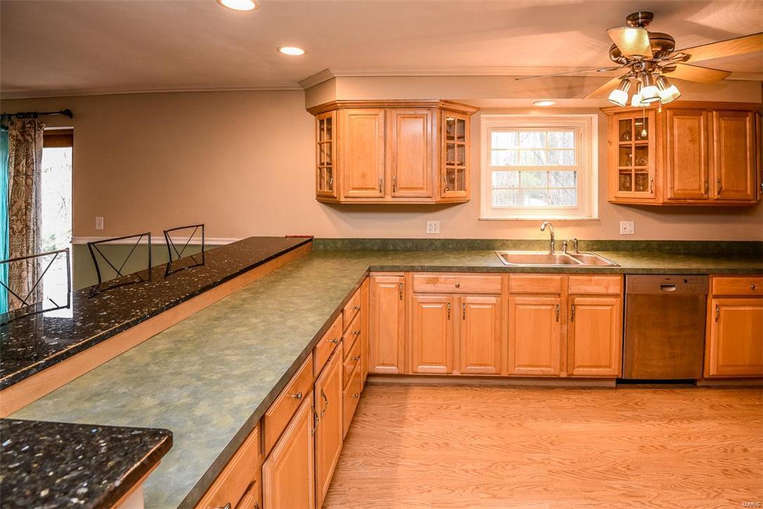 328 North Powder Mill Road Belleville, IL 62223 - Photo 10 of 25 Gallery Image 10