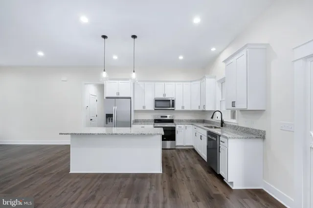 $389,000 | 564 Currioman Drive, Montross, VA 22520