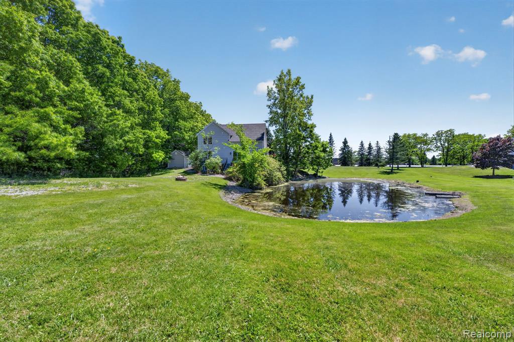 9055 Hegel Road Grand Blanc, MI 48439 - Photo 8 of 62